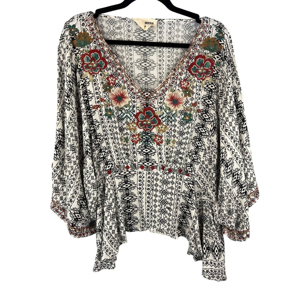 Savanna Jane Floral Embroidered Boho Poncho SZ‎ 1X Tribal Festival Cowgirl Chic